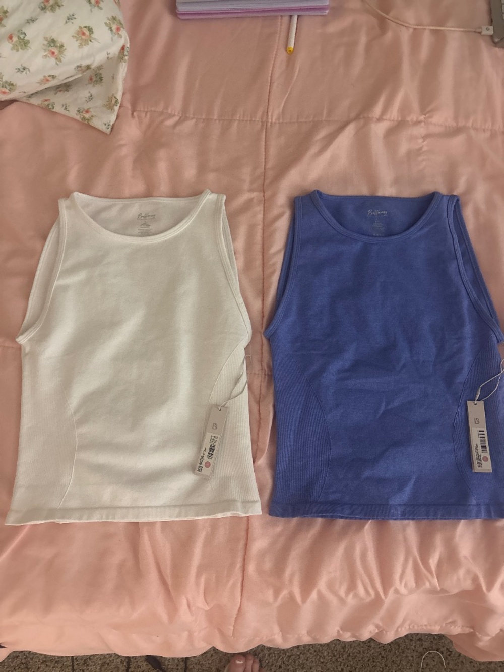 Buffbunny bundle 2 count seamless tank tops new with the tag size large